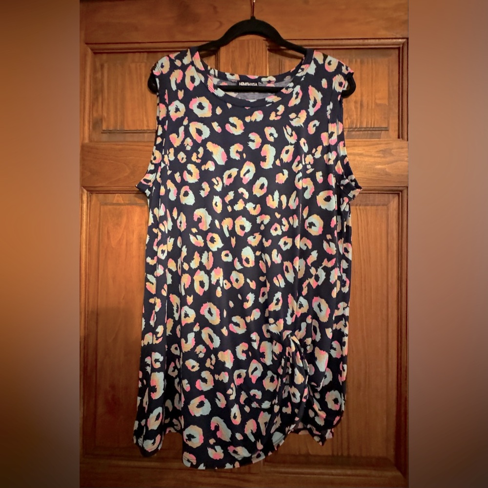 3X Heimish sleeveless women’s leopard print top, navy. EUC. Tie on side